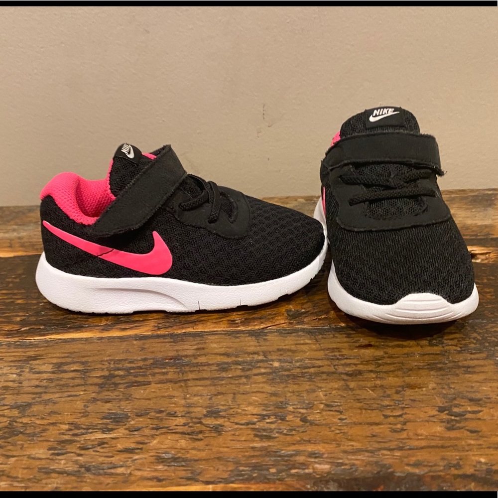Nike Tanjun 6C